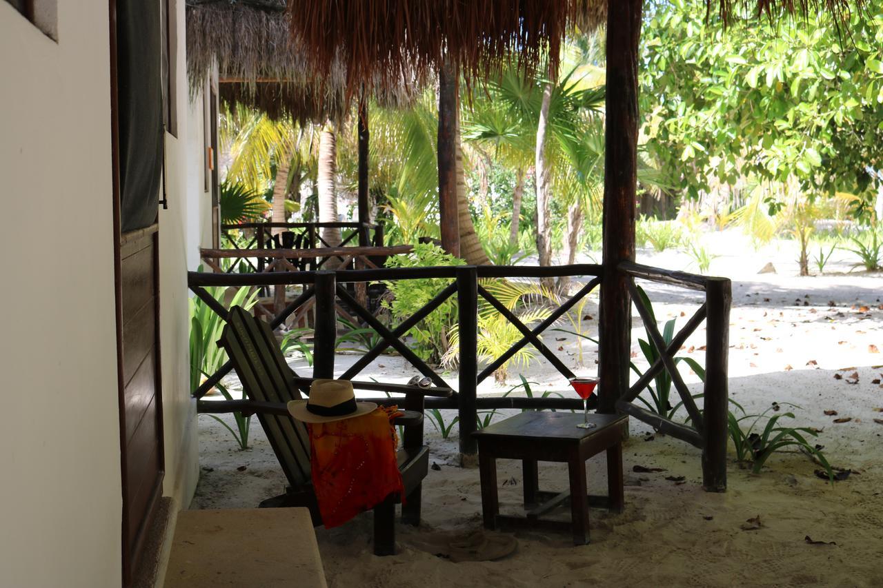 Hotel & Cabanas Zazil Kin Тулум Екстериор снимка