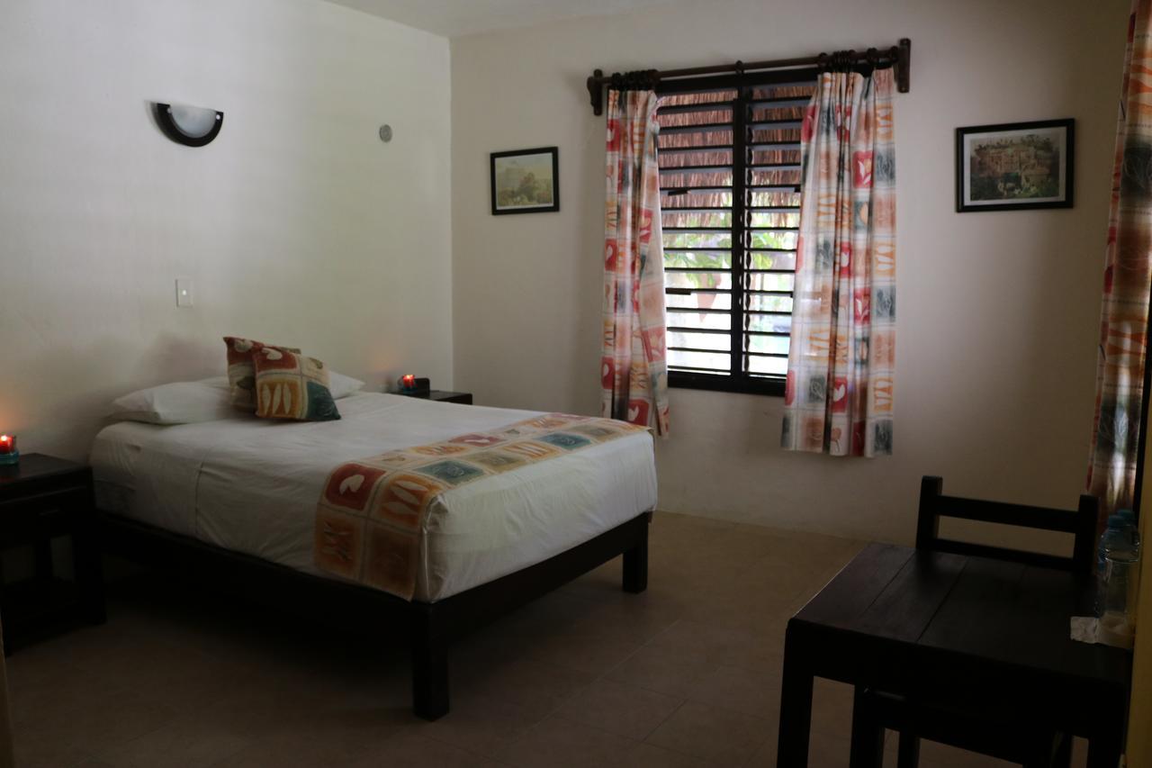 Hotel & Cabanas Zazil Kin Тулум Екстериор снимка