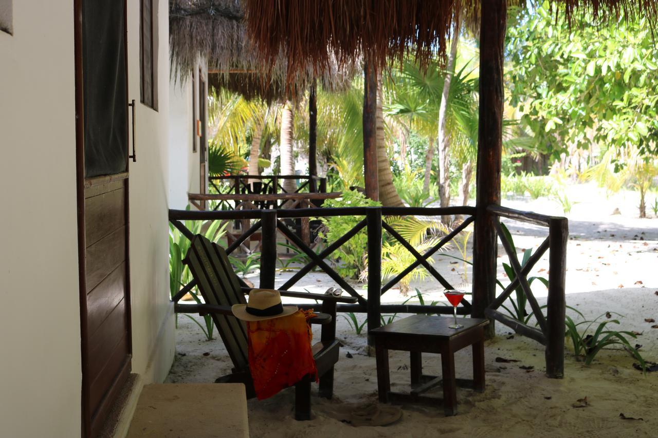 Hotel & Cabanas Zazil Kin Тулум Екстериор снимка